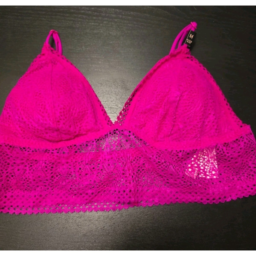 NWT Victoria's Secret Size M Solid Hot Dark Pink Wireless Bra Bralette Lacy 2016